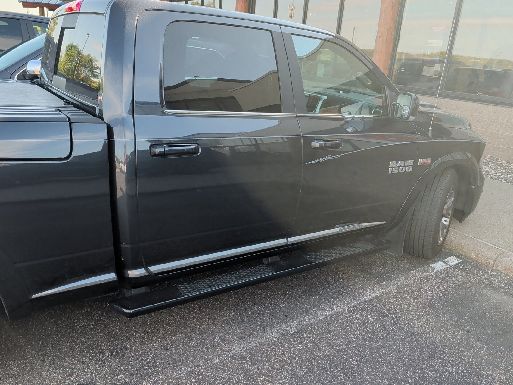 2018 RAM 1500 Limited Crew Cab 4x4 6'4' Box