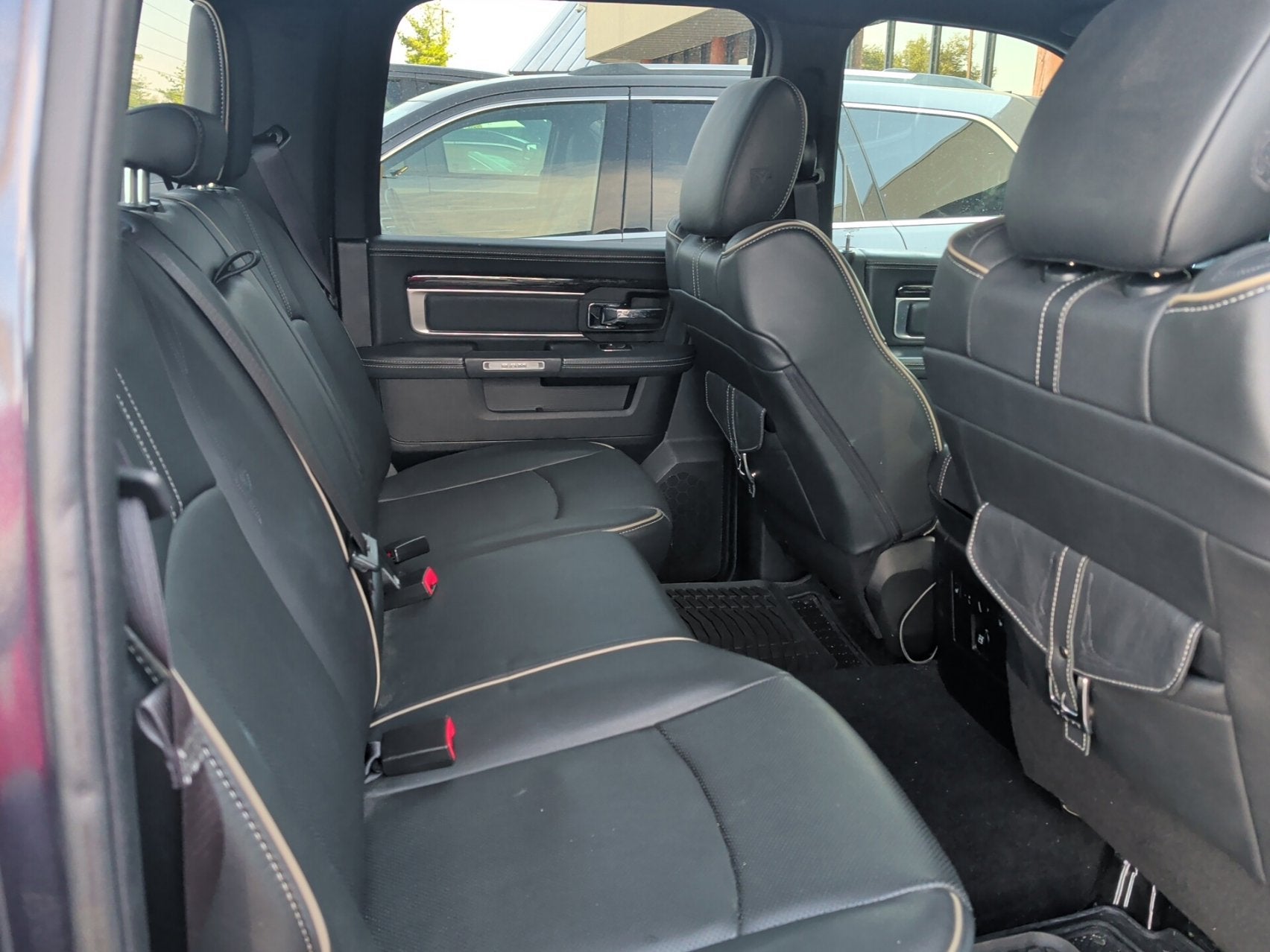 2018 RAM 1500 Limited Crew Cab 4x4 6'4' Box