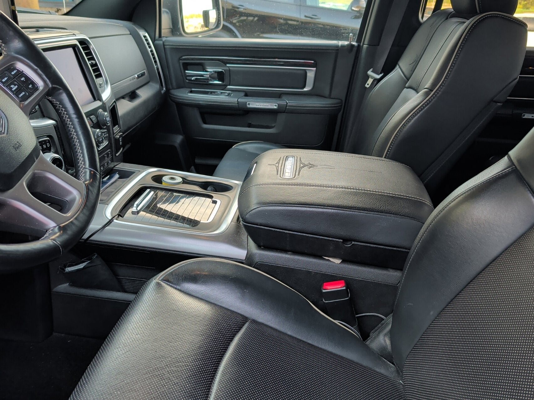 2018 RAM 1500 Limited Crew Cab 4x4 6'4' Box