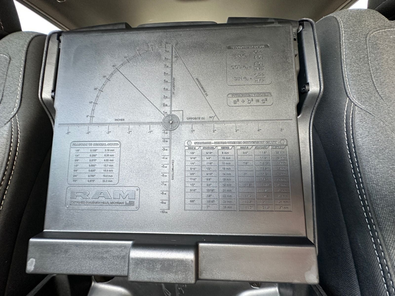 2023 RAM 1500 Big Horn Crew Cab 4x4 5'7' Box