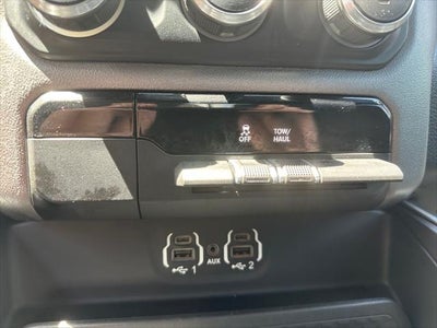 2023 RAM 1500 Big Horn Crew Cab 4x4 5'7' Box