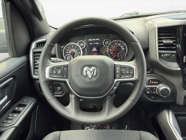 2025 RAM 1500 Big Horn Crew Cab 4x4 5'7' Box