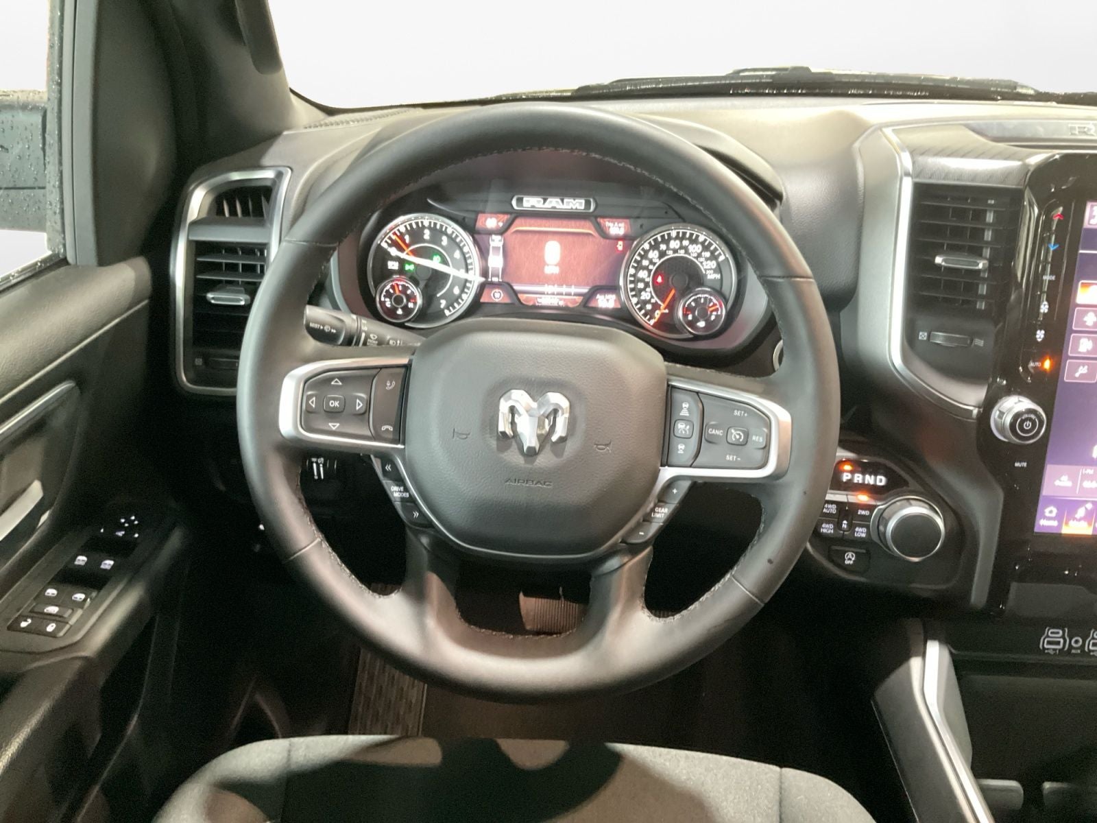 2025 RAM 1500 Big Horn Crew Cab 4x4 5'7' Box