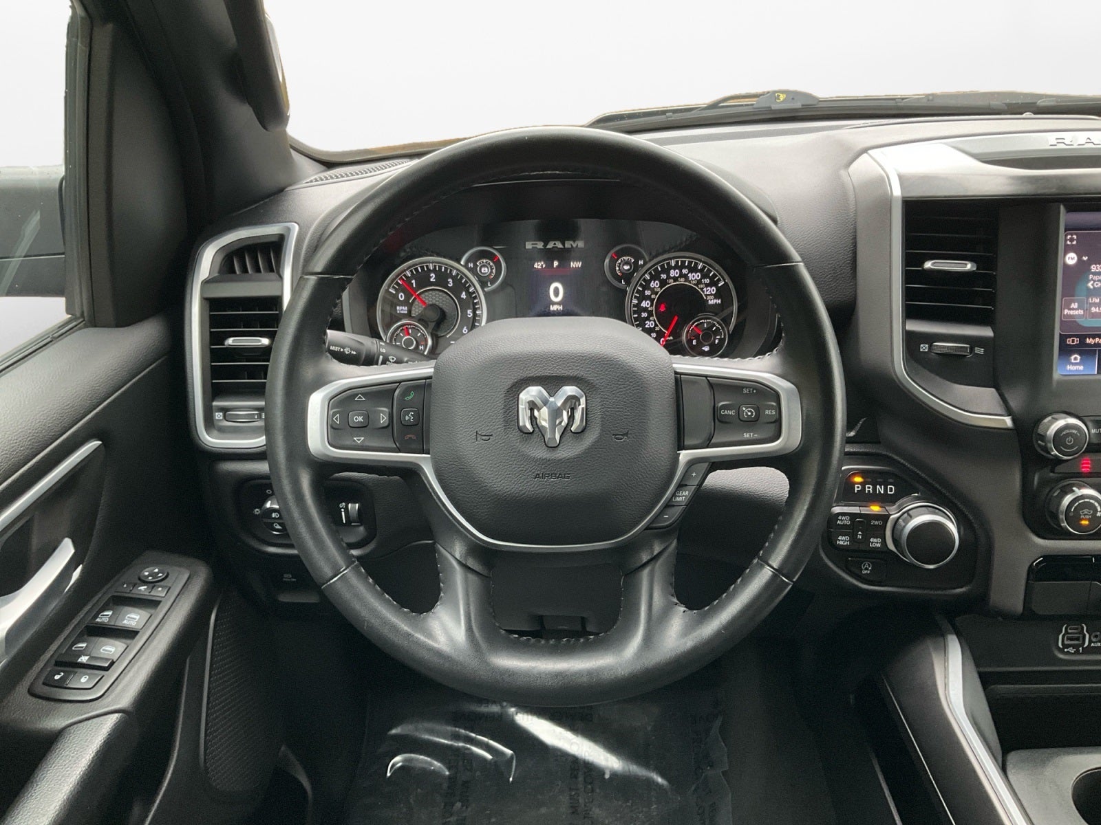 2023 RAM 1500 Big Horn Crew Cab 4x4 5'7' Box