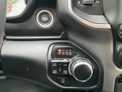 2023 RAM 1500 Big Horn Crew Cab 4x4 5'7' Box