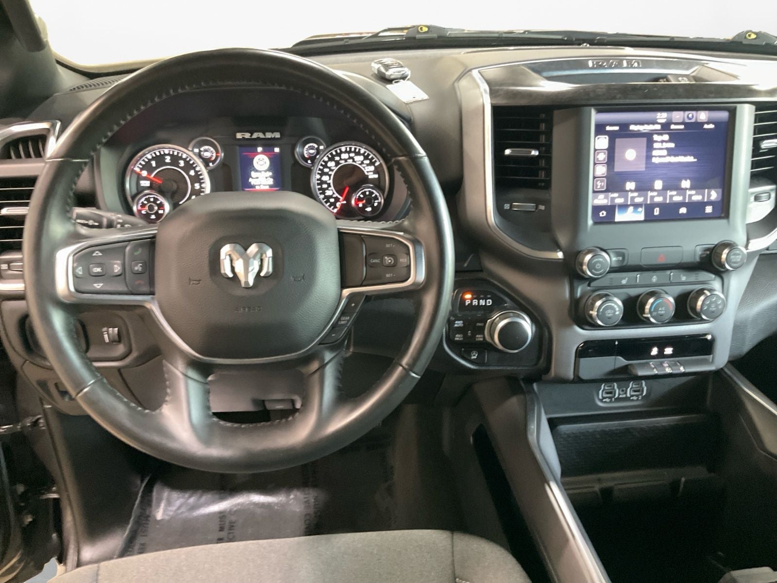 2024 RAM 1500 Big Horn Crew Cab 4x4 5'7' Box