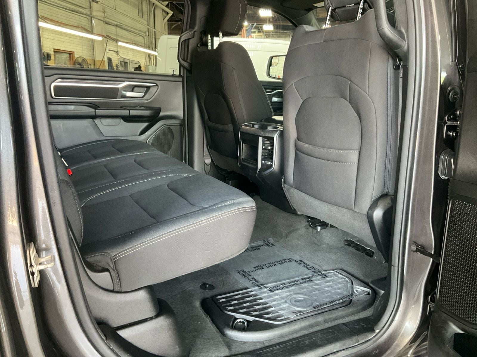 2024 RAM 1500 Big Horn Crew Cab 4x4 5'7' Box