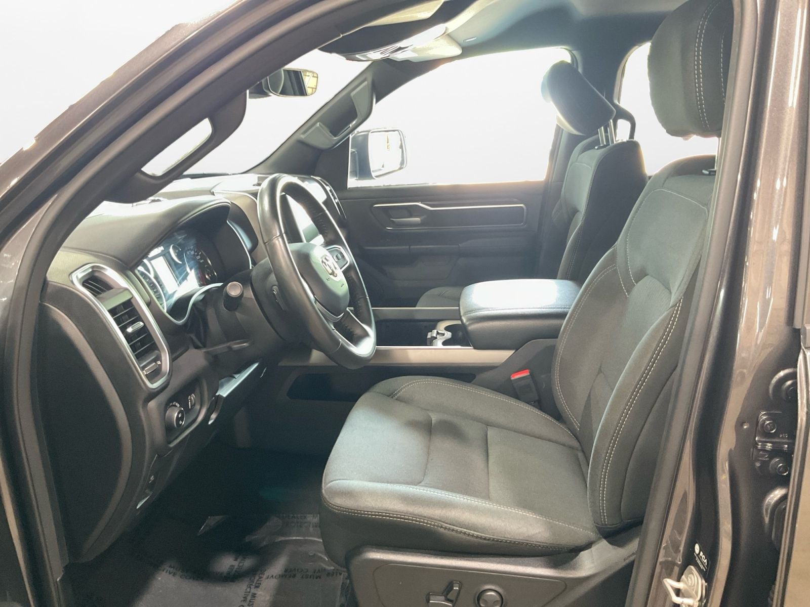 2024 RAM 1500 Big Horn Crew Cab 4x4 5'7' Box