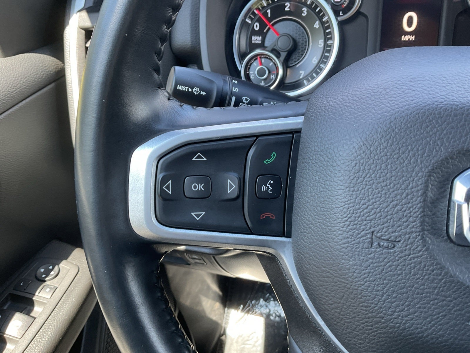 2022 RAM 1500 Big Horn Quad Cab 4x4 6'4' Box