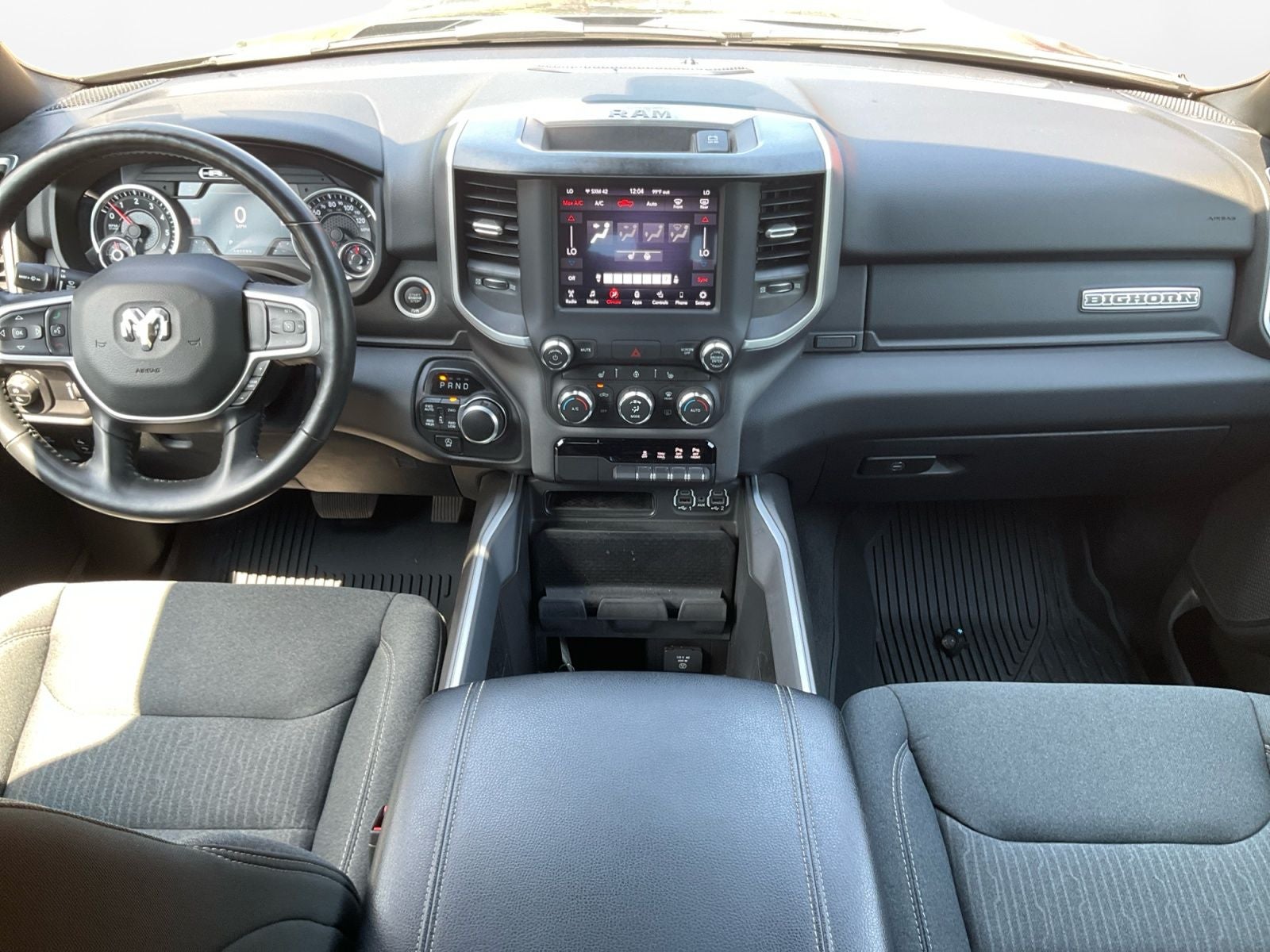 2020 RAM 1500 Big Horn Crew Cab 4x4 5'7' Box