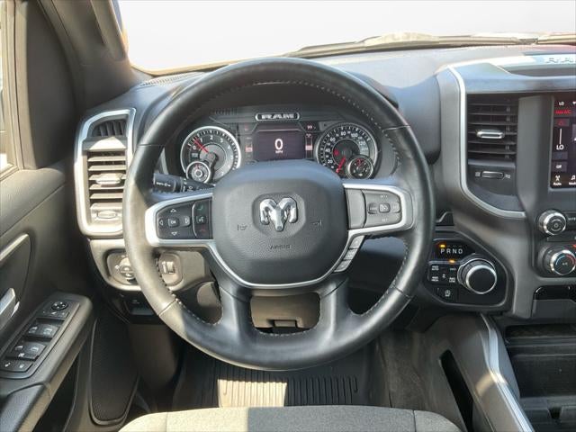 2020 RAM 1500 Big Horn Crew Cab 4x4 5'7' Box