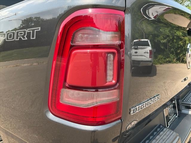 2020 RAM 1500 Big Horn Crew Cab 4x4 5'7' Box