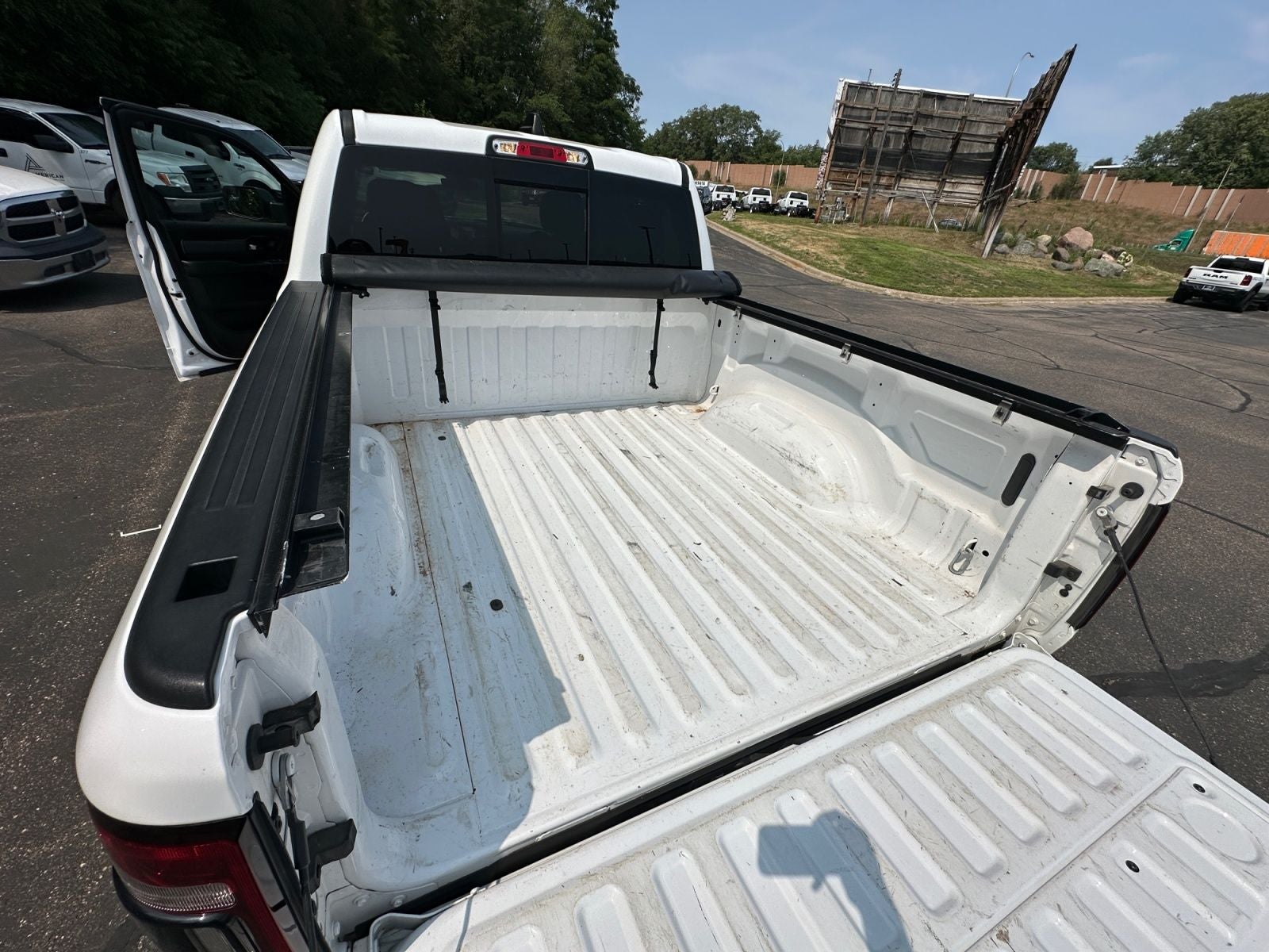 2023 RAM 1500 Big Horn Crew Cab 4x4 5'7' Box