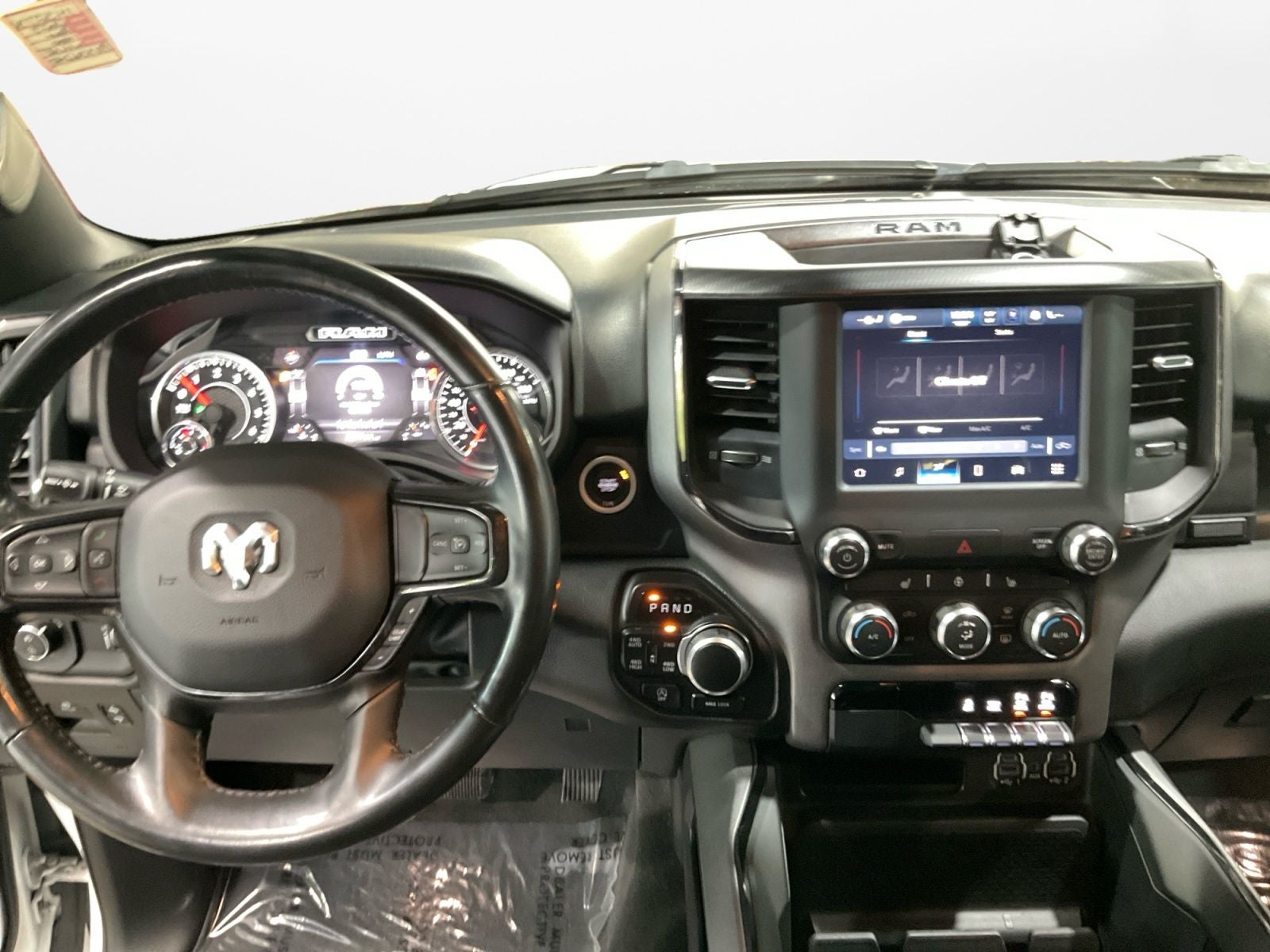 2023 RAM 1500 Big Horn Crew Cab 4x4 5'7' Box