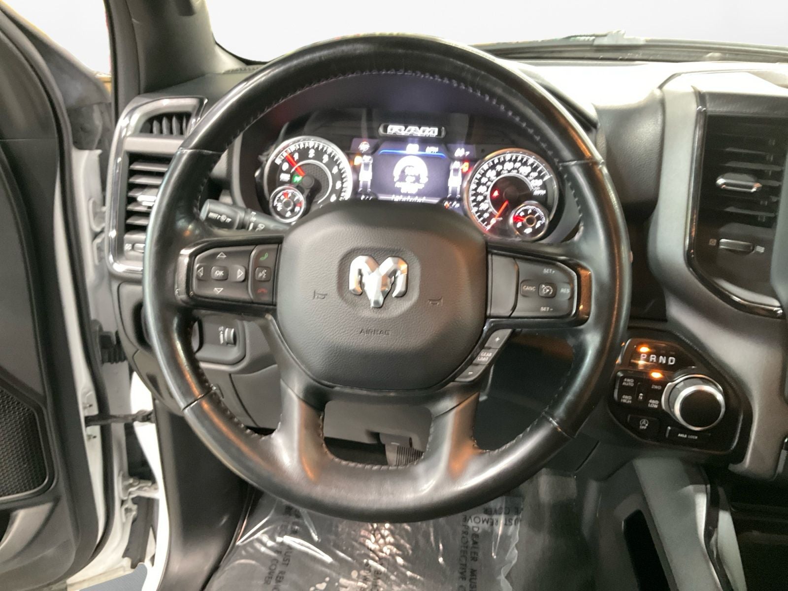 2023 RAM 1500 Big Horn Crew Cab 4x4 5'7' Box