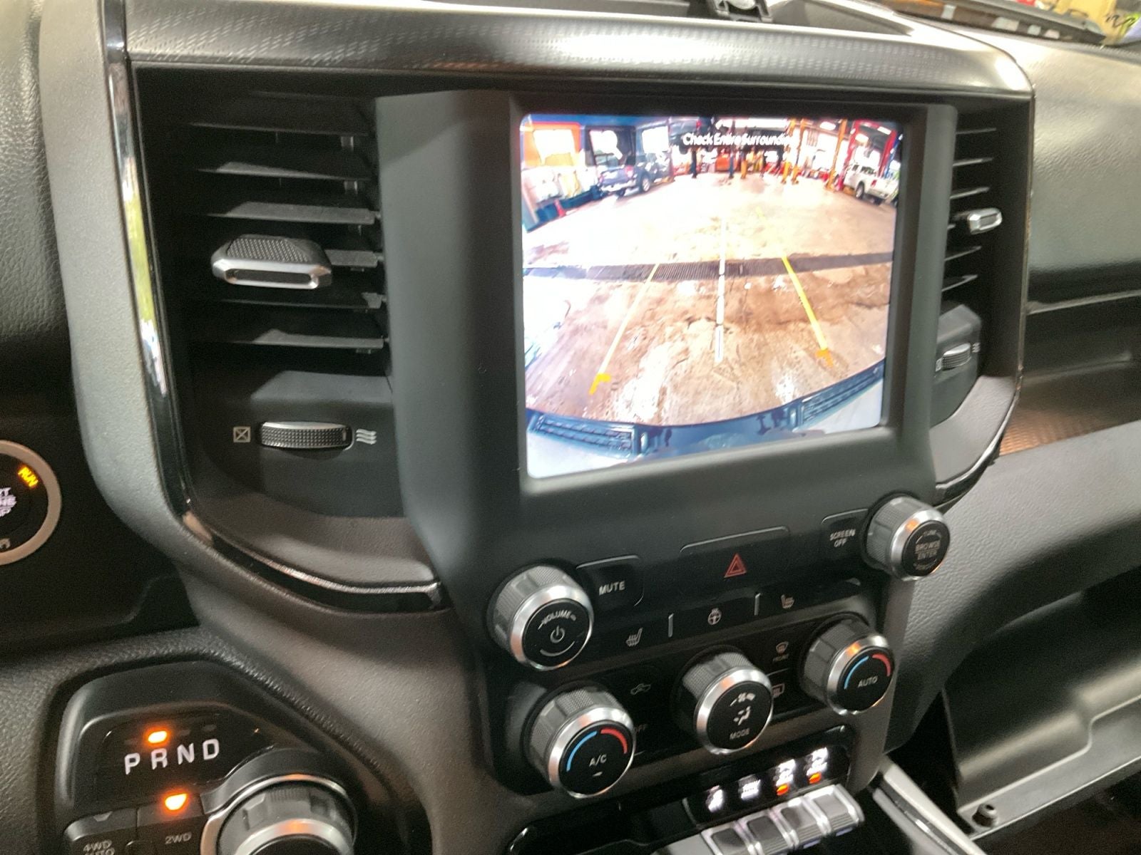 2023 RAM 1500 Big Horn Crew Cab 4x4 5'7' Box