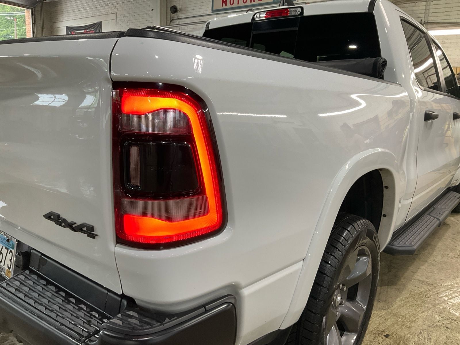 2023 RAM 1500 Big Horn Crew Cab 4x4 5'7' Box