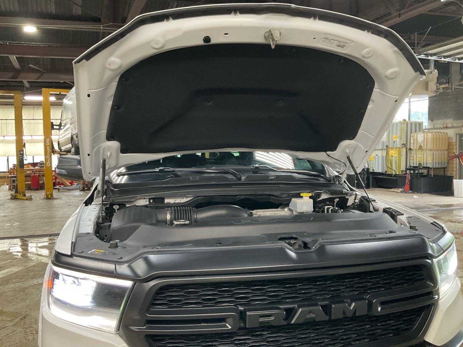 2023 RAM 1500 Big Horn Crew Cab 4x4 5'7' Box