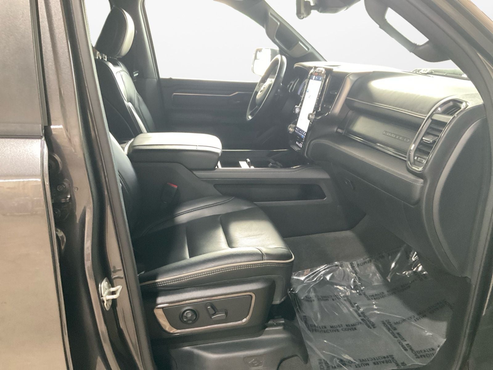 2024 RAM 1500 Limited Crew Cab 4x4 5'7' Box