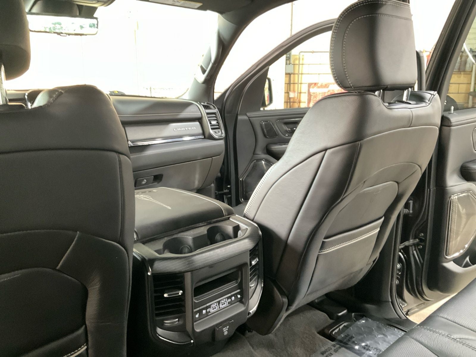 2024 RAM 1500 Limited Crew Cab 4x4 5'7' Box