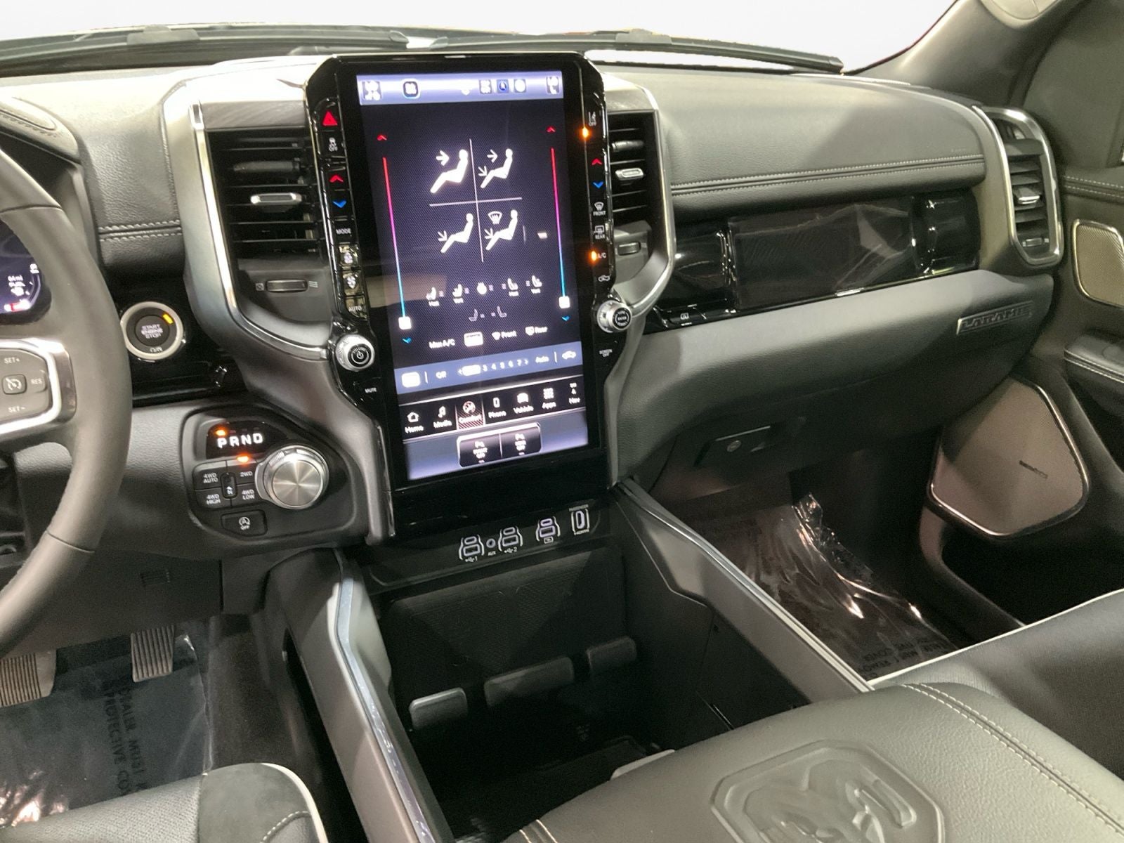 2025 RAM 1500 Laramie Crew Cab 4x4 5'7' Box