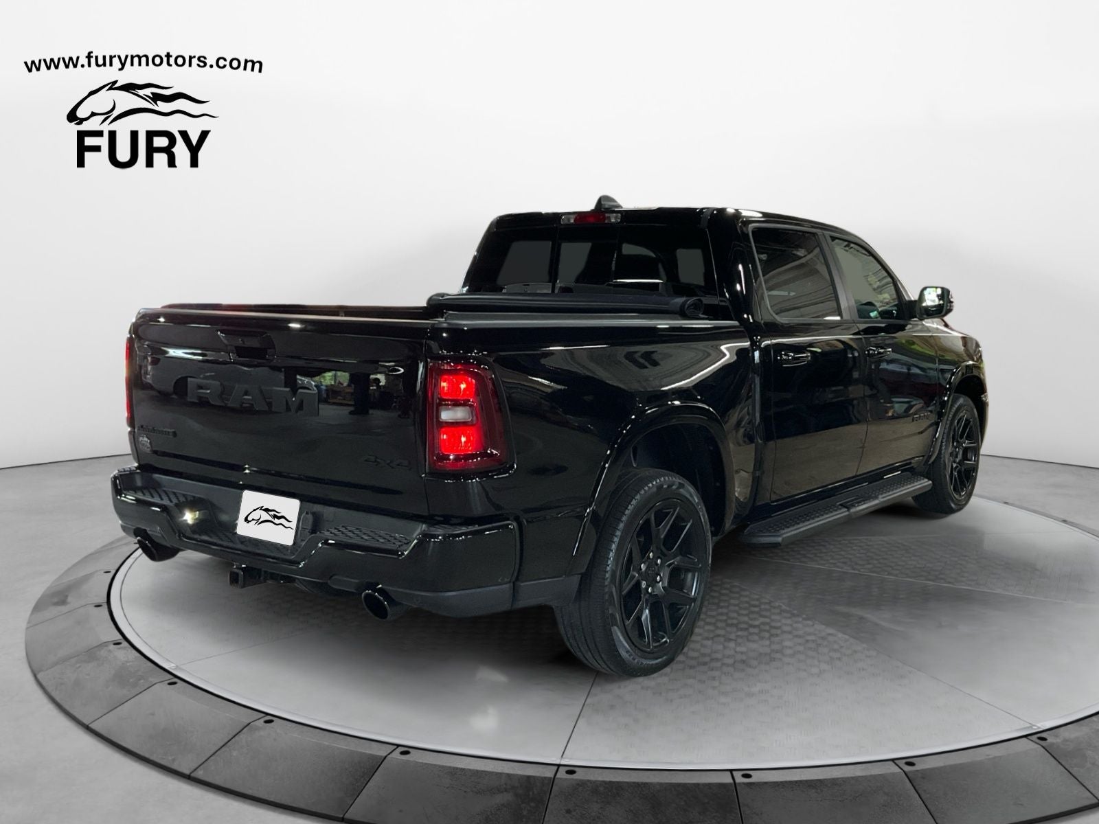 2025 RAM 1500 Laramie Crew Cab 4x4 5'7' Box