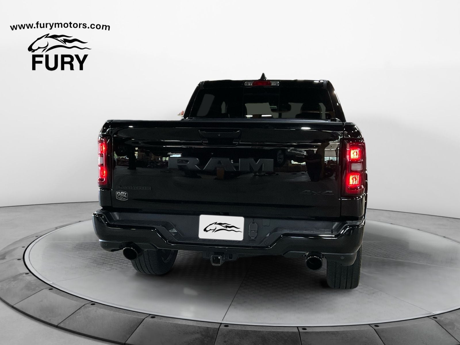 2025 RAM 1500 Laramie Crew Cab 4x4 5'7' Box