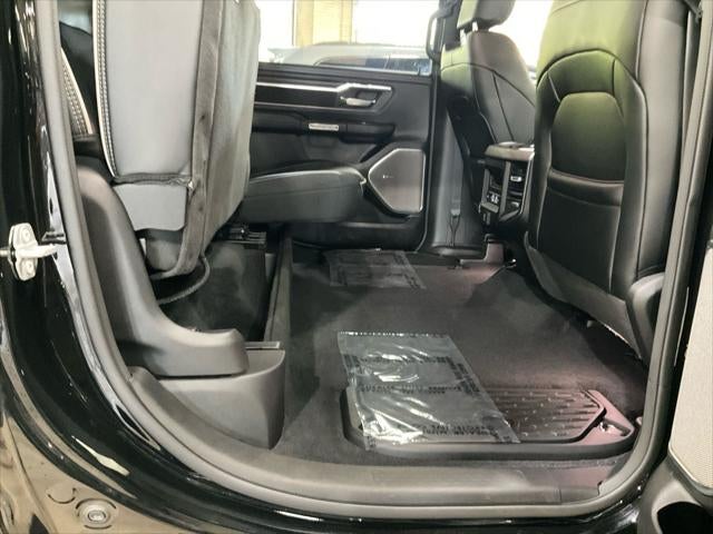 2025 RAM 1500 Laramie Crew Cab 4x4 5'7' Box