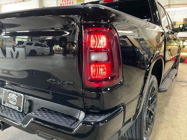 2025 RAM 1500 Laramie Crew Cab 4x4 5'7' Box