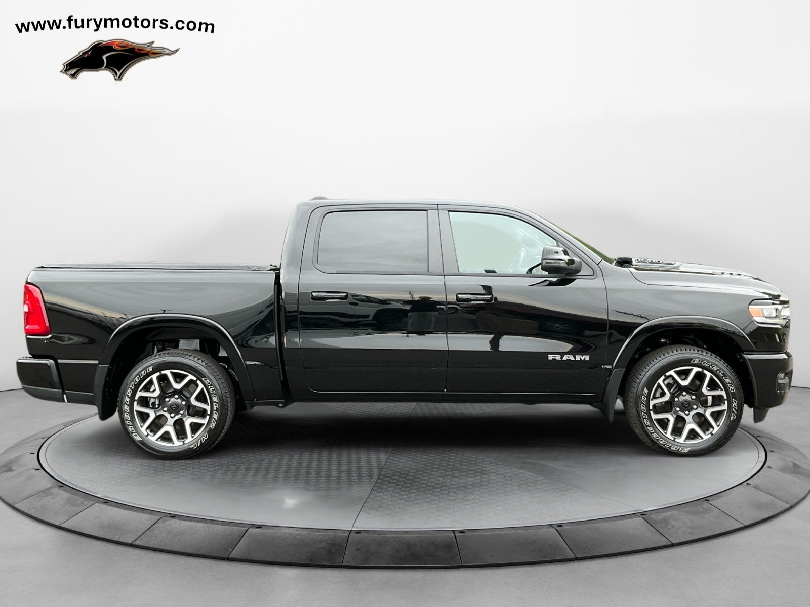 2025 RAM 1500 Laramie Crew Cab 4x4 5'7' Box