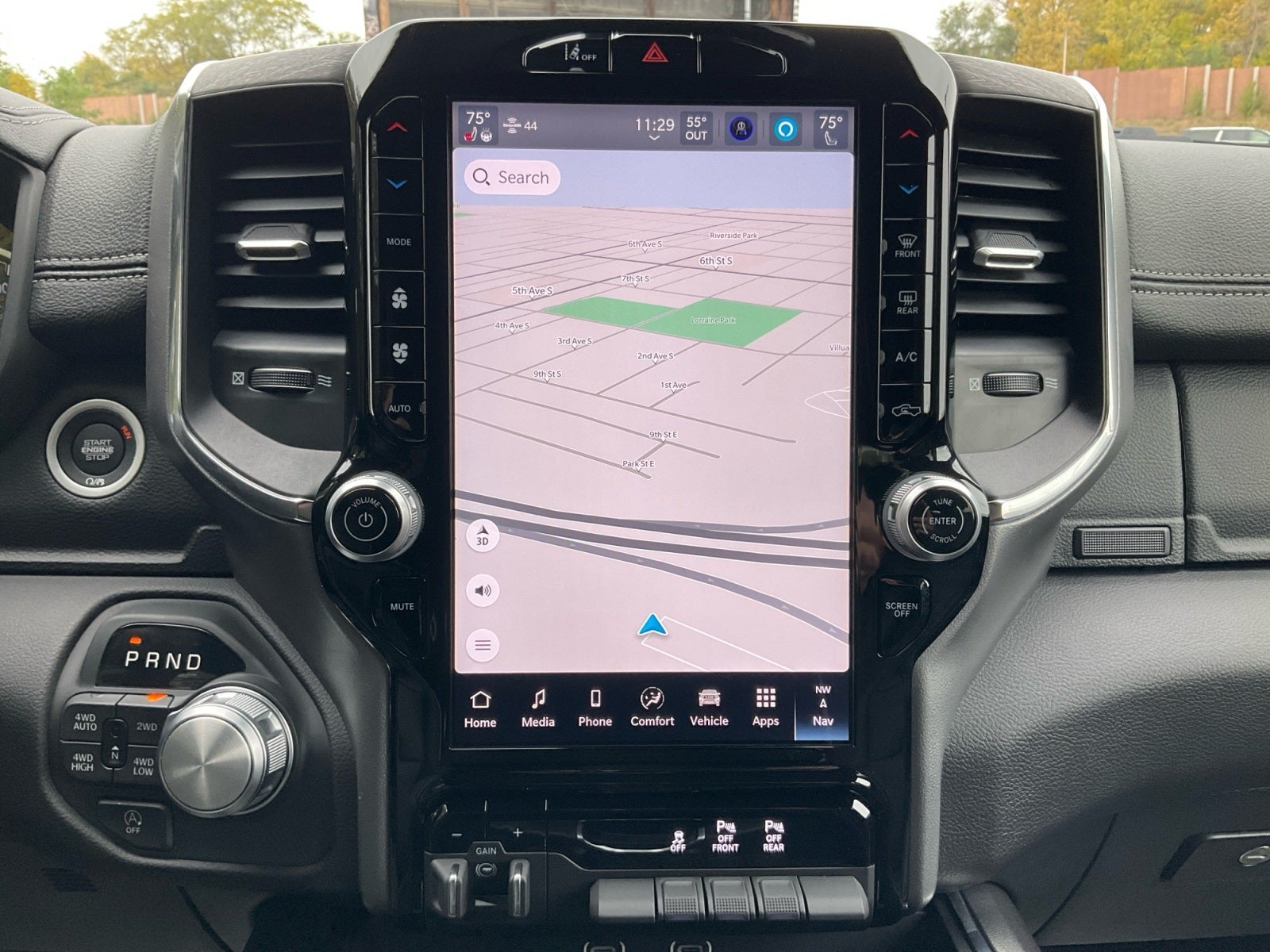 2025 RAM 1500 Laramie Crew Cab 4x4 5'7' Box