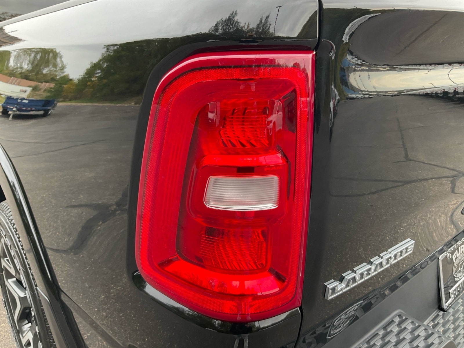 2025 RAM 1500 Laramie Crew Cab 4x4 5'7' Box