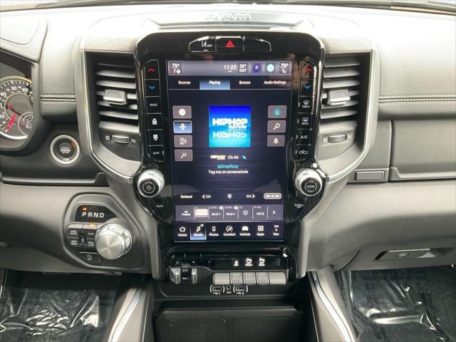 2025 RAM 1500 Laramie Crew Cab 4x4 5'7' Box