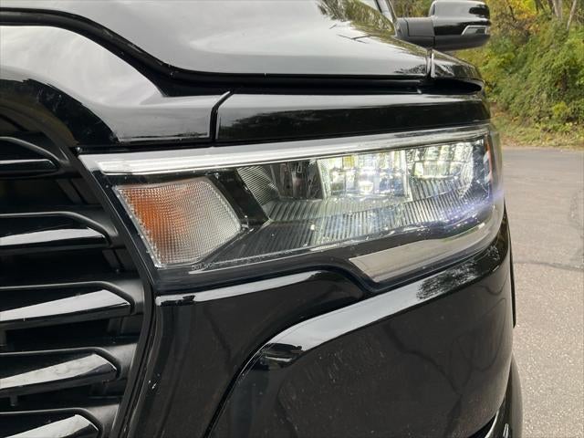 2025 RAM 1500 Laramie Crew Cab 4x4 5'7' Box