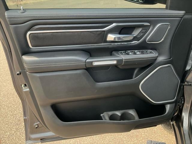 2023 RAM 1500 Laramie Crew Cab 4x4 5'7' Box