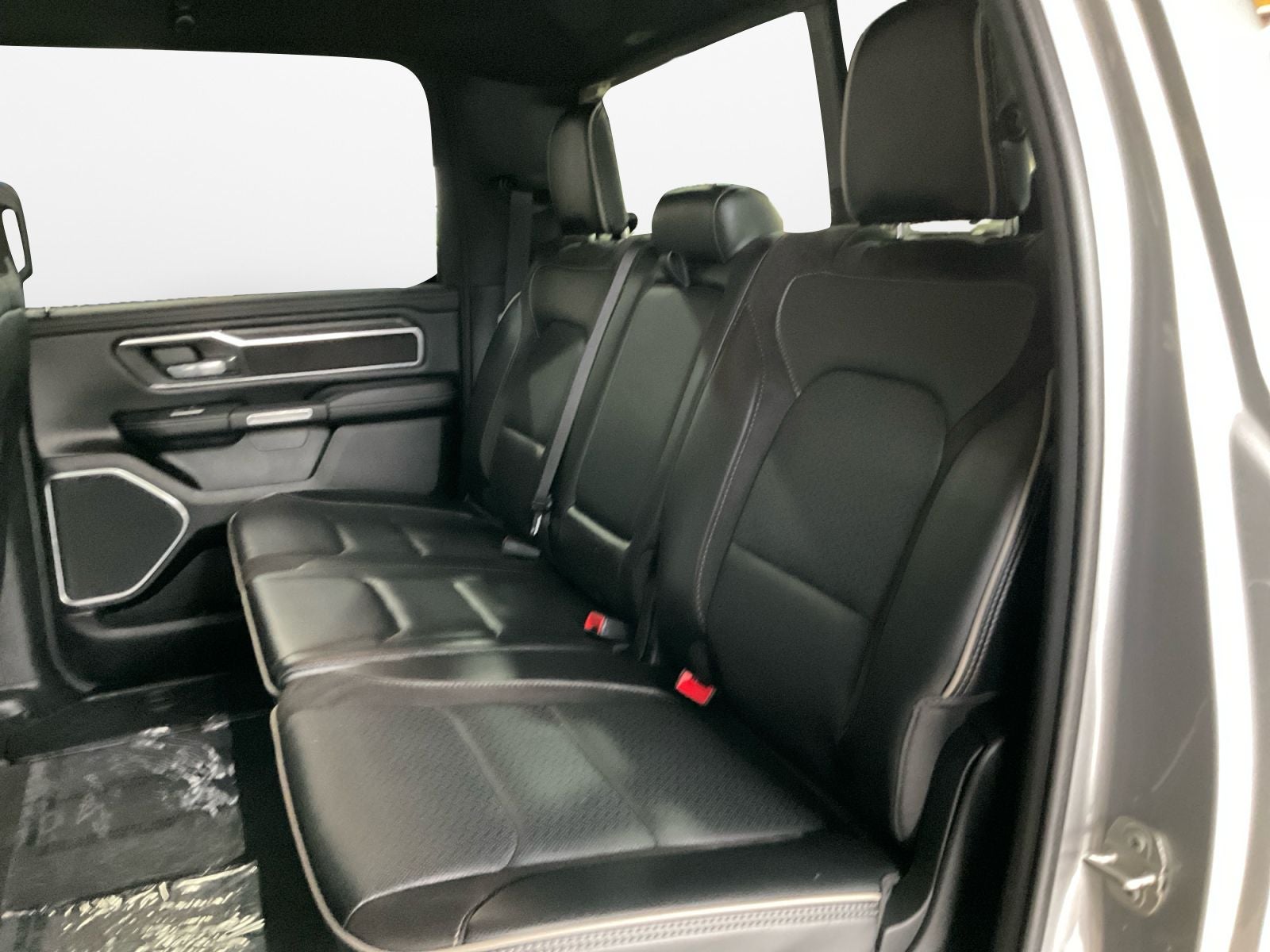 2023 RAM 1500 Laramie Crew Cab 4x4 5'7' Box