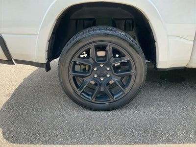2022 RAM 1500 Laramie Crew Cab 4x4 5'7' Box