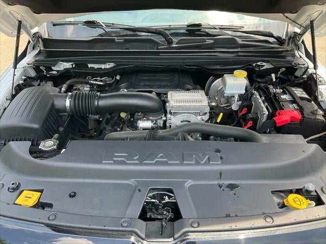 2022 RAM 1500 Laramie Crew Cab 4x4 5'7' Box