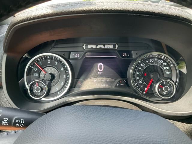 2022 RAM 1500 Laramie Crew Cab 4x4 5'7' Box