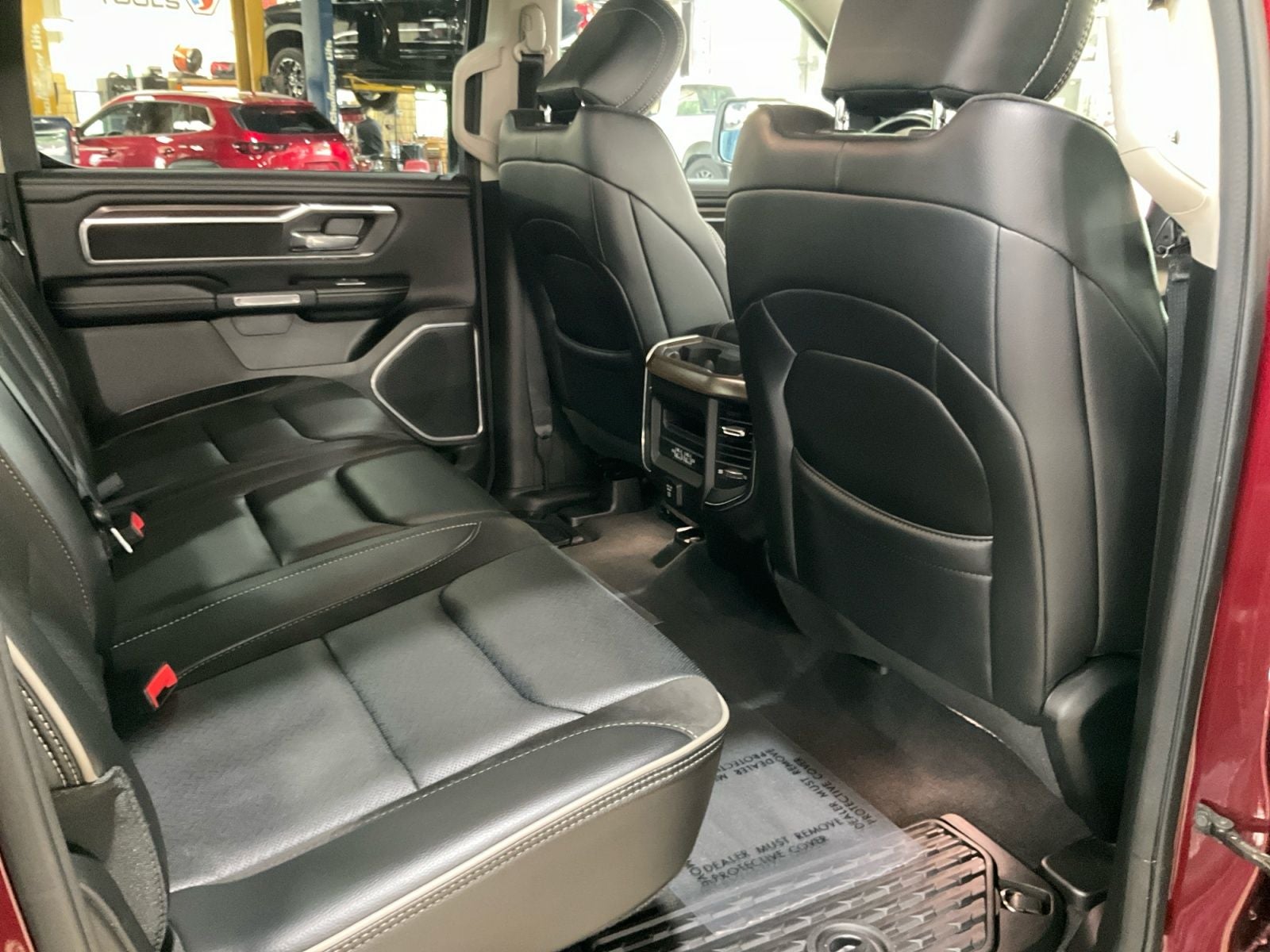 2022 RAM 1500 Laramie Crew Cab 4x4 5'7' Box