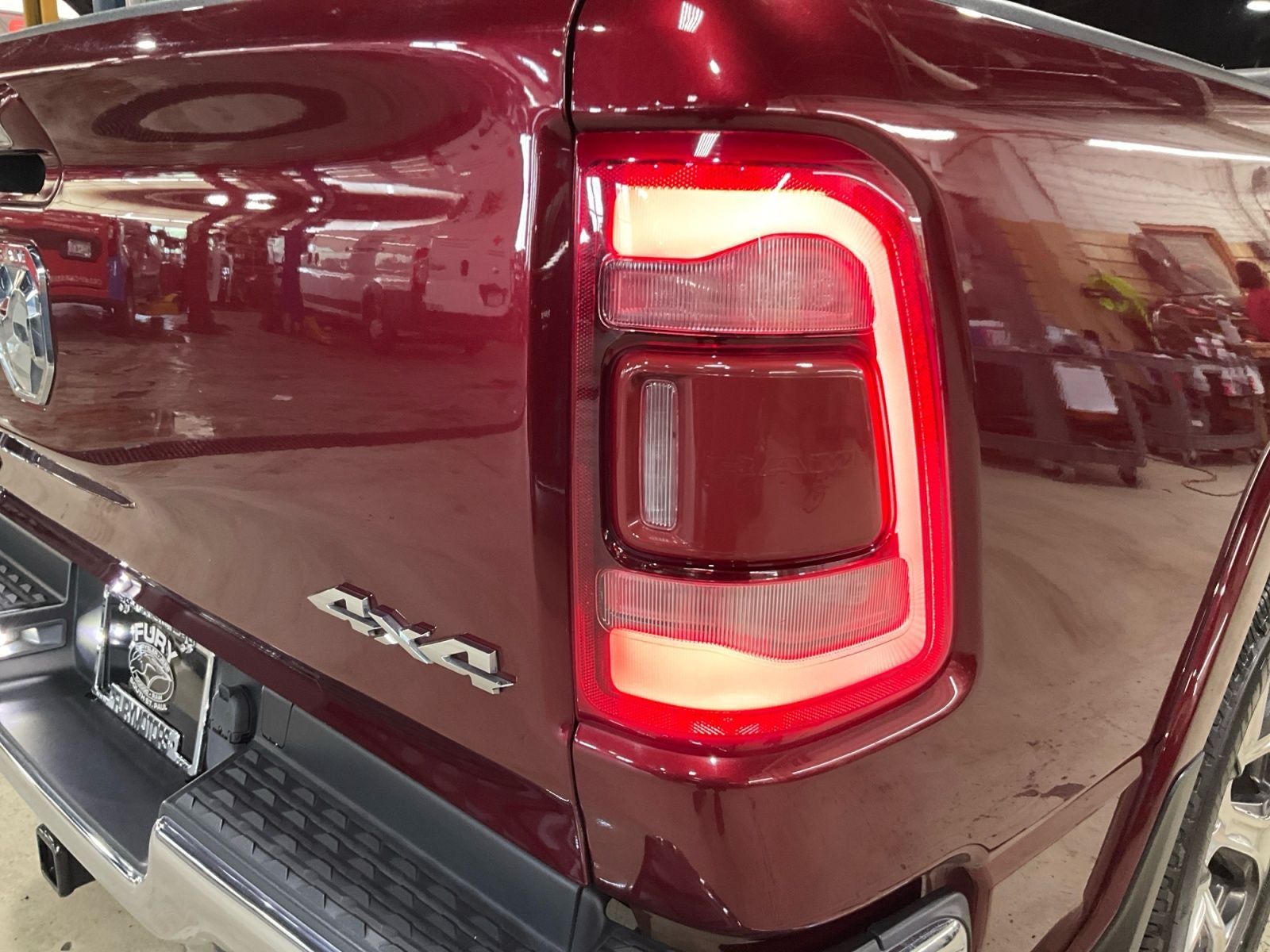 2022 RAM 1500 Laramie Crew Cab 4x4 5'7' Box