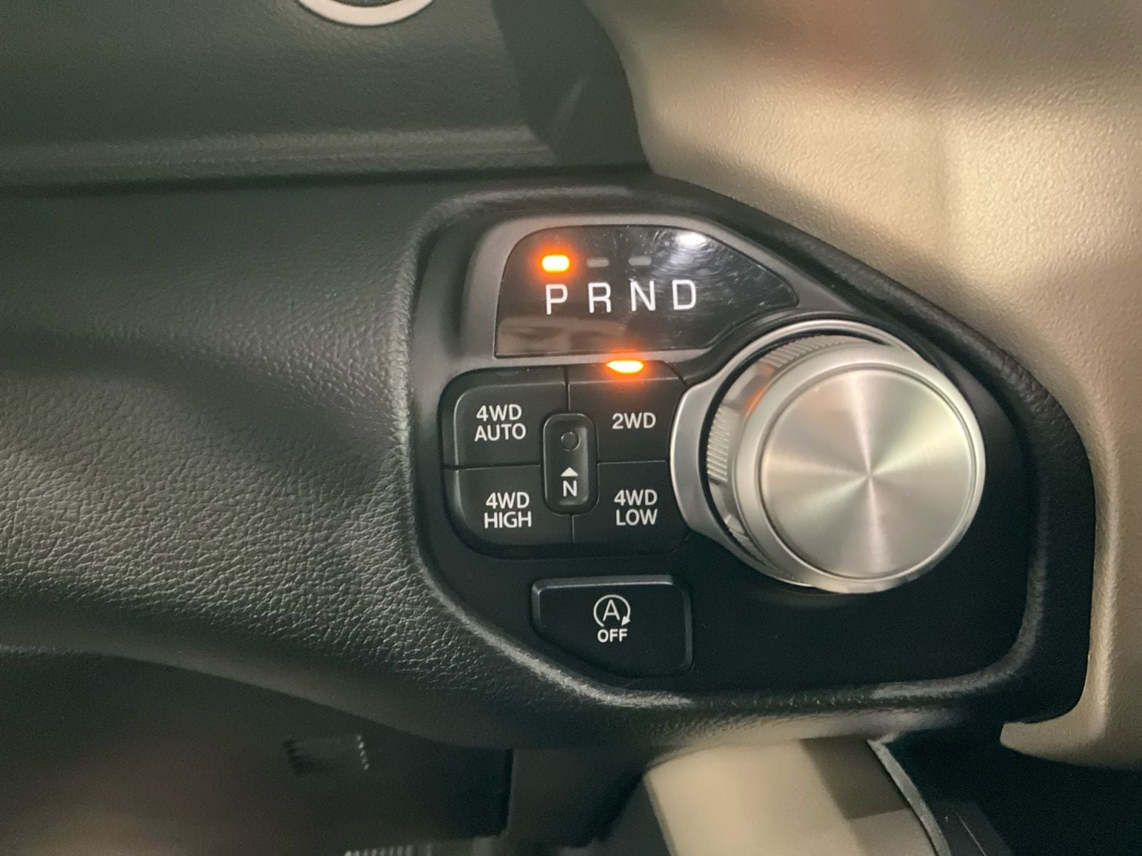 2022 RAM 1500 Laramie Crew Cab 4x4 5'7' Box