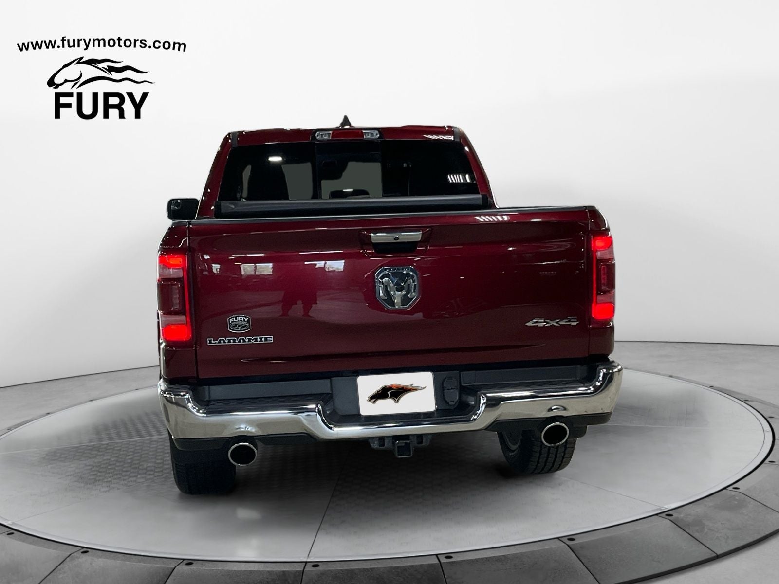 2022 RAM 1500 Laramie Crew Cab 4x4 5'7' Box