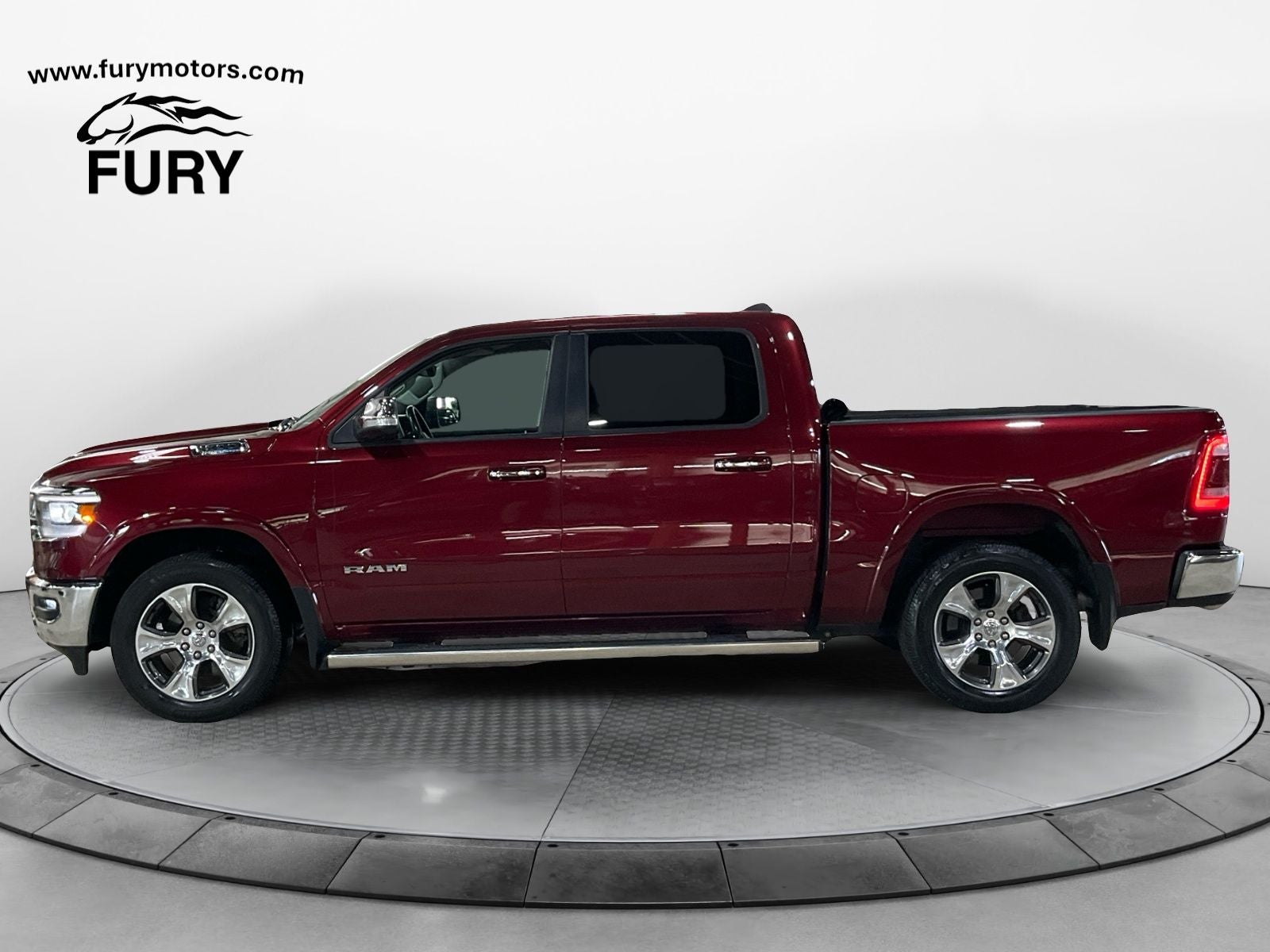 2022 RAM 1500 Laramie Crew Cab 4x4 5'7' Box