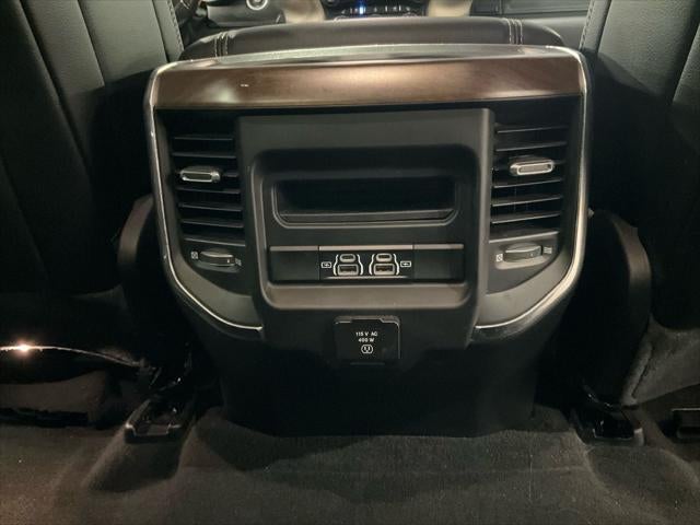 2022 RAM 1500 Laramie Crew Cab 4x4 5'7' Box
