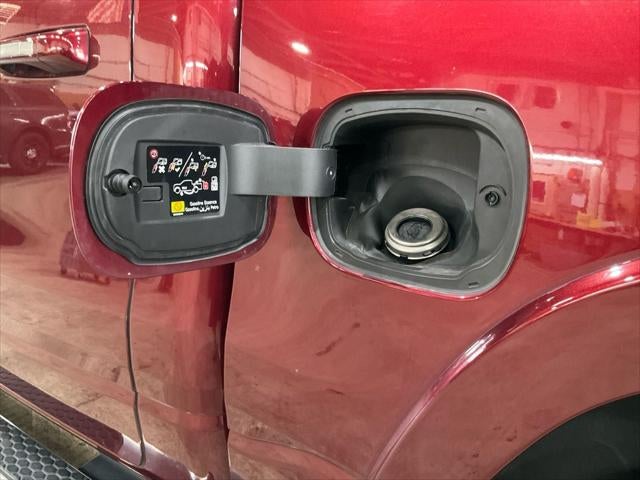 2022 RAM 1500 Laramie Crew Cab 4x4 5'7' Box