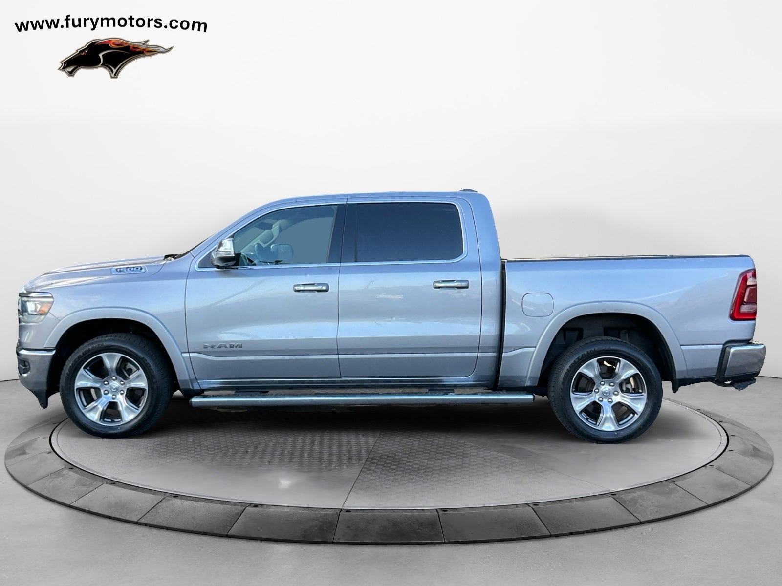 2021 RAM 1500 Laramie Crew Cab 4x4 5'7' Box