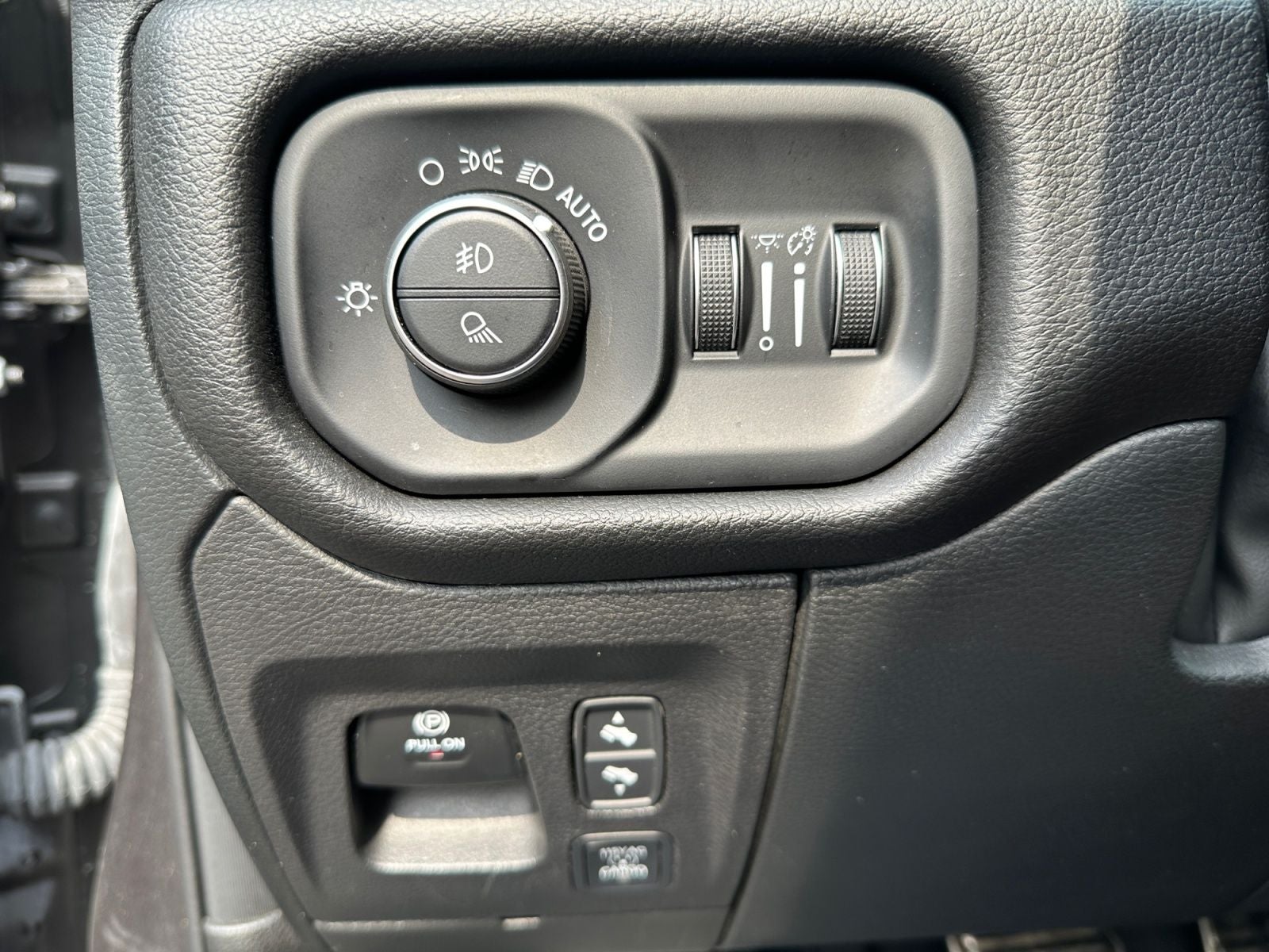 2025 RAM 1500 Rebel Crew Cab 4x4 5'7' Box