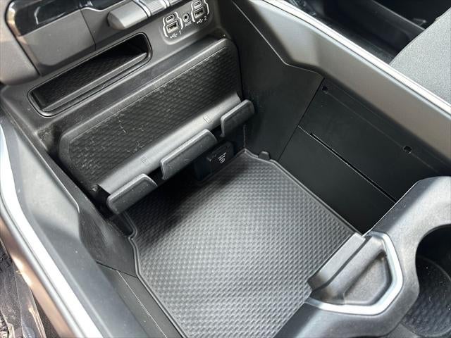 2023 RAM 1500 Big Horn Crew Cab 4x4 6'4' Box