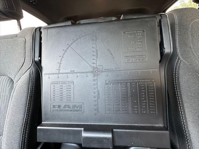 2023 RAM 1500 Big Horn Crew Cab 4x4 6'4' Box